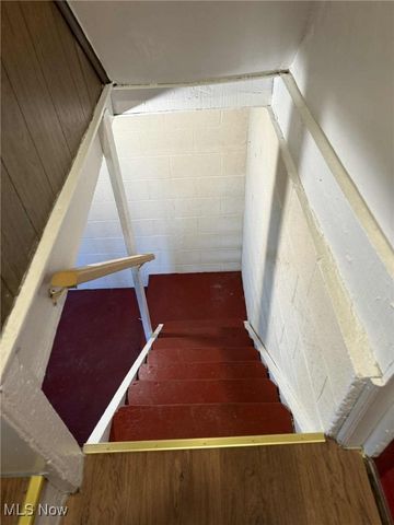 217 S Jackson Street, Youngstown, OH 44506