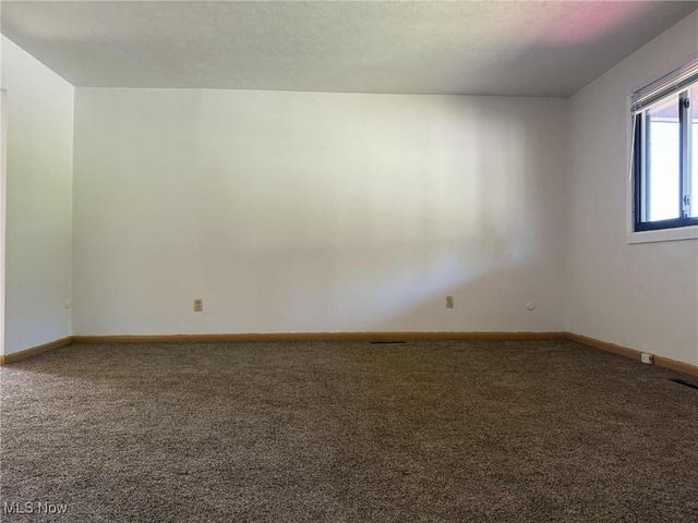 217 S Jackson Street, Youngstown, OH 44506