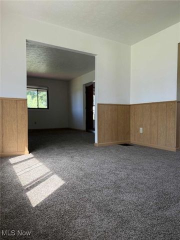 217 S Jackson Street, Youngstown, OH 44506