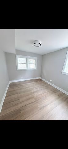 6244 W Grand Avenue, Chicago, IL 60639