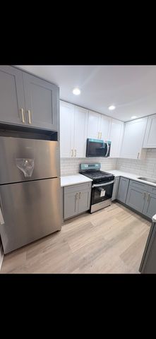 6244 W Grand Avenue, Chicago, IL 60639
