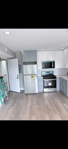 6244 W Grand Avenue, Chicago, IL 60639