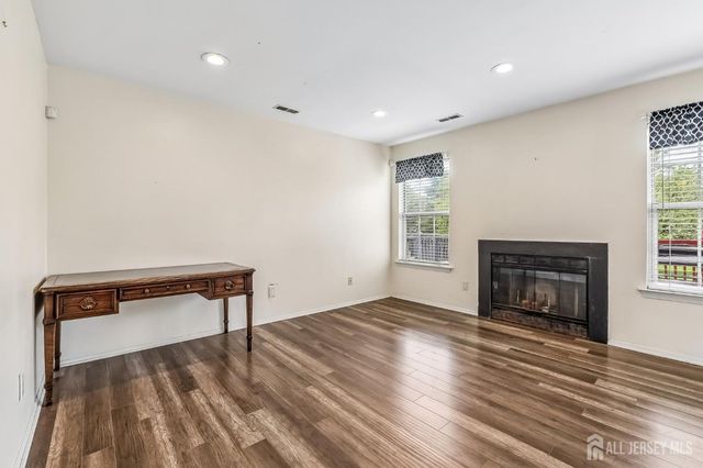 418 Dorchester Way, Manalapan, NJ 07726