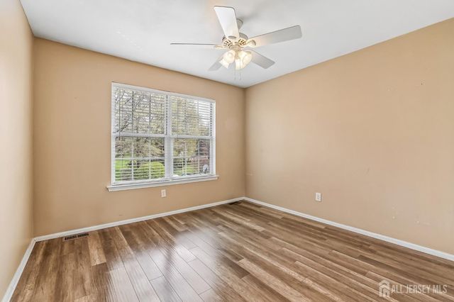 418 Dorchester Way, Manalapan, NJ 07726