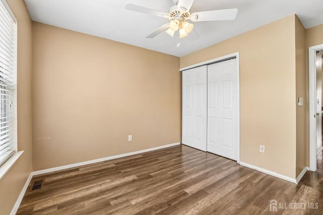 418 Dorchester Way, Manalapan, NJ 07726