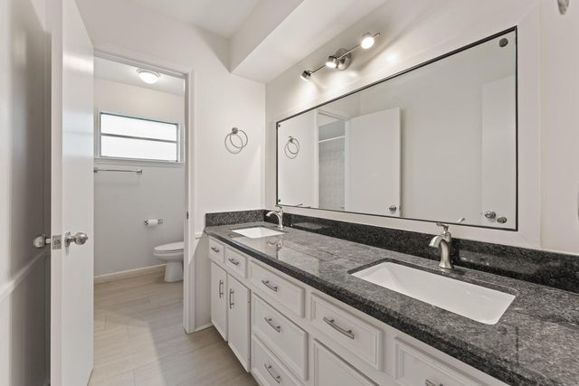 10614 Lynbrook Drive, Houston, TX 77042