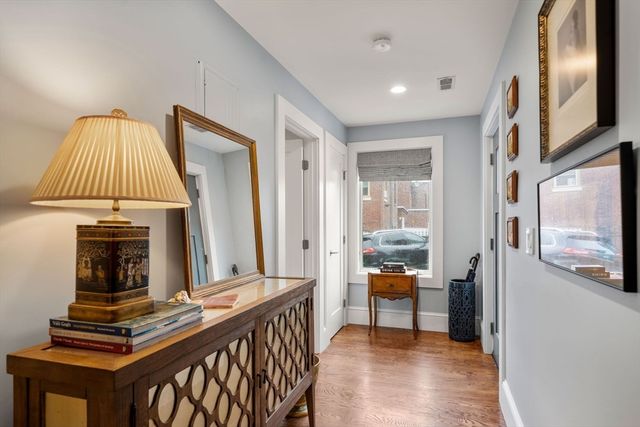 435 East Third 2, Boston, MA 02127