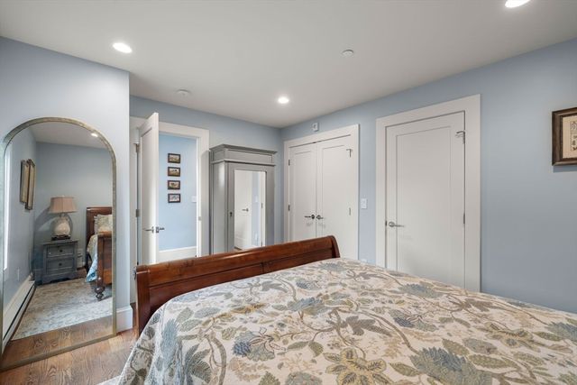 435 East Third 2, Boston, MA 02127