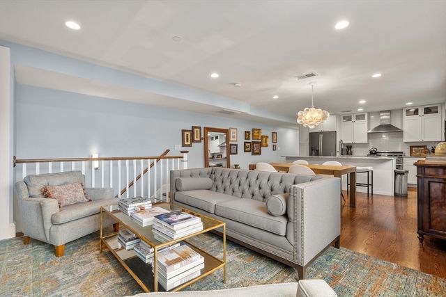 435 East Third 2, Boston, MA 02127