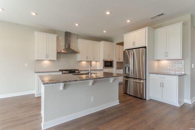 5123 Jackson Drive, Newburgh, IN 47630