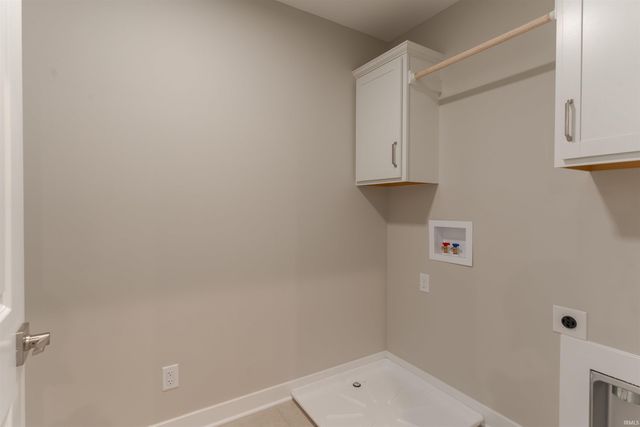 5123 Jackson Drive, Newburgh, IN 47630