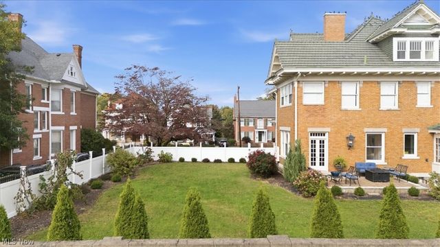 1358 Market Street, Parkersburg, WV 26101