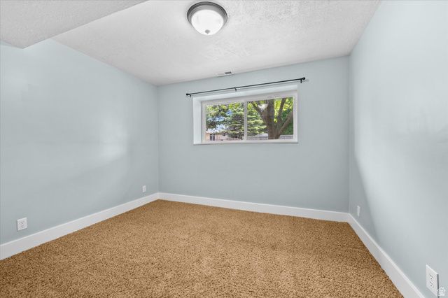 2236 N 650 W, Harrisville, UT 84414