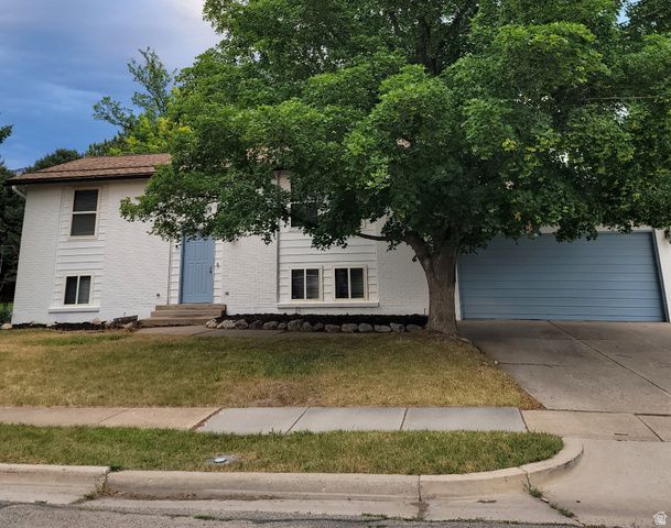 2236 N 650 W, Harrisville, UT 84414