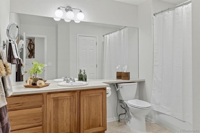 610 Clarendon Loop, Castle Pines, CO 80108