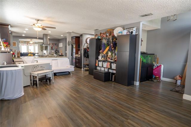 1038 SINGLETON CIRCLE, Groveland, FL 34736