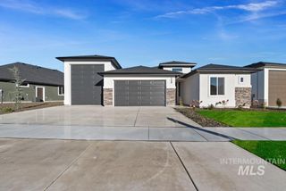 758 W Buroak Dr, Meridian, ID 83646