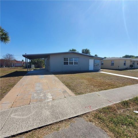 22025 Beverly AVE, Port Charlotte, FL 33952