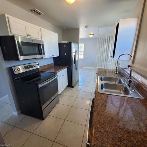 22025 Beverly AVE, Port Charlotte, FL 33952