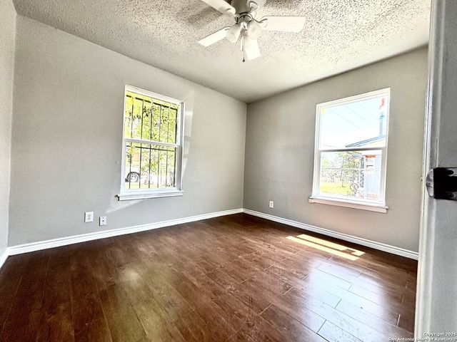 4822 Hemphill, San Antonio, TX 78228