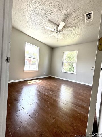 4822 Hemphill, San Antonio, TX 78228