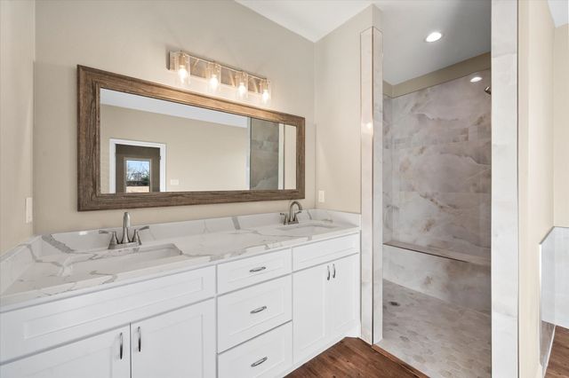 309 Fairway Parks Drive, Corsicana, TX 75110