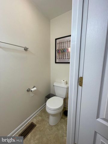 53 ARGON DR, Martinsburg, WV 25405