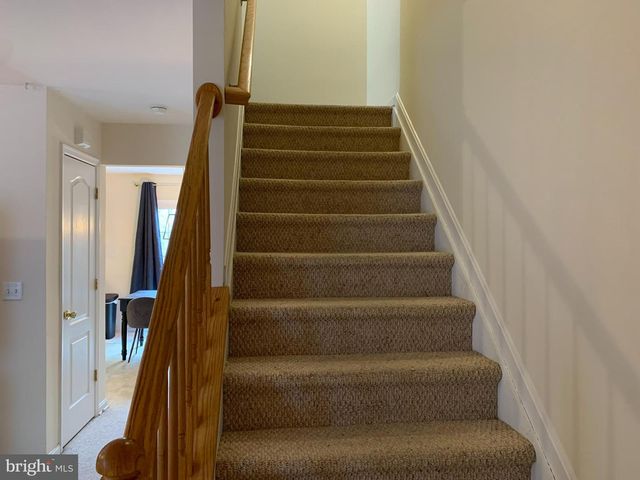 53 ARGON DR, Martinsburg, WV 25405