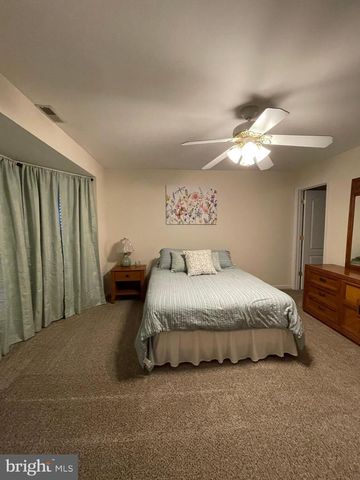 53 ARGON DR, Martinsburg, WV 25405