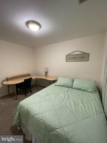 53 ARGON DR, Martinsburg, WV 25405