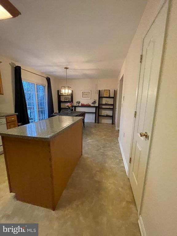 Image 25 of property listing at 53 ARGON DR, Martinsburg, WV 25405