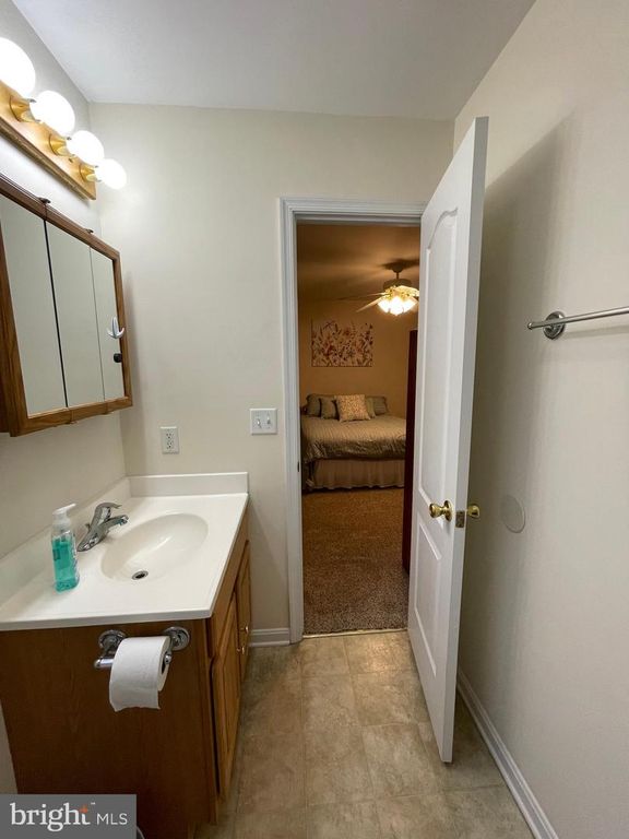 Image 41 of property listing at 53 ARGON DR, Martinsburg, WV 25405