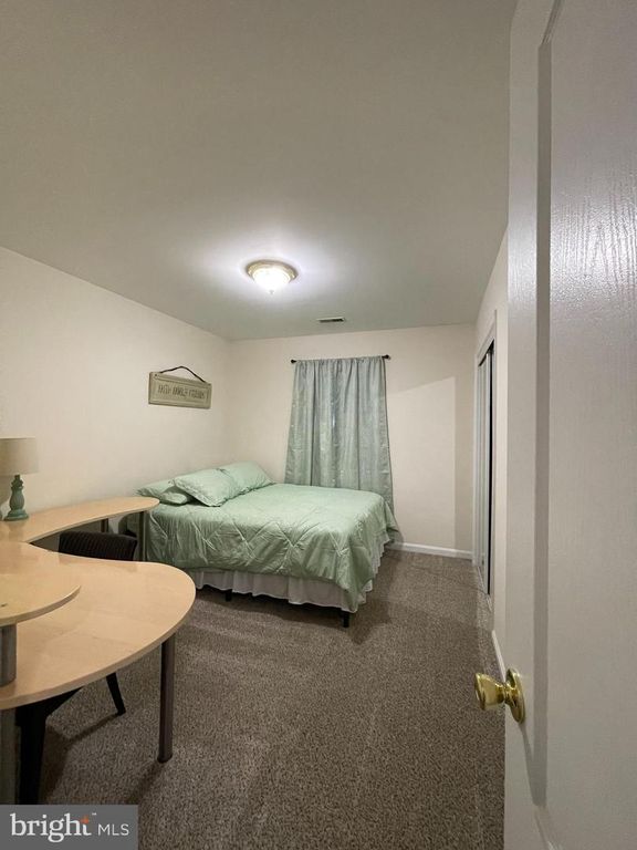 Image 43 of property listing at 53 ARGON DR, Martinsburg, WV 25405