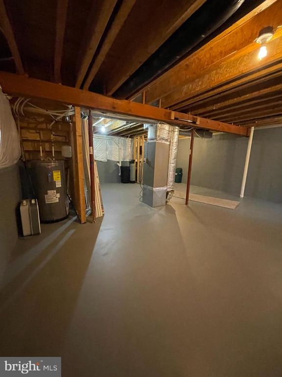 Image 53 of property listing at 53 ARGON DR, Martinsburg, WV 25405