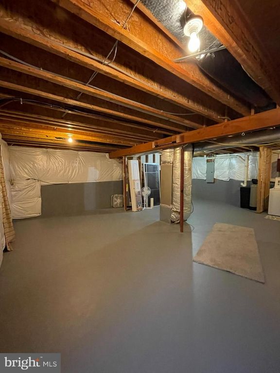 Image 57 of property listing at 53 ARGON DR, Martinsburg, WV 25405