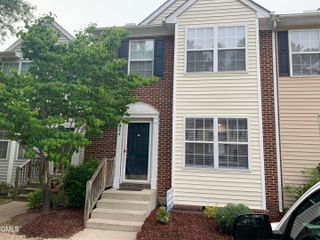 204 Climbing Ivy Court, Cary, NC 27511