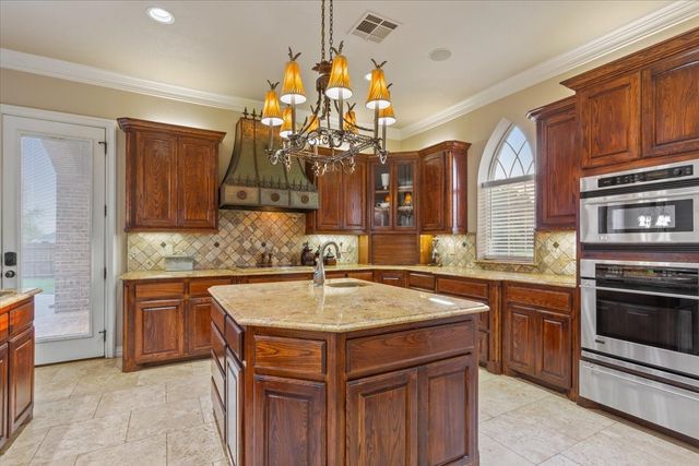 7 Lone Star Drive, Waco, TX 76708