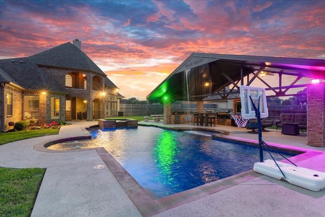 7 Lone Star Drive, Waco, TX 76708