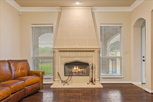7 Lone Star Drive, Waco, TX 76708