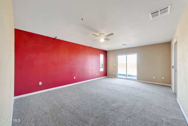 9011 Viburnum Avenue, California City, CA 93505