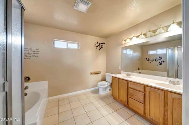 9011 Viburnum Avenue, California City, CA 93505