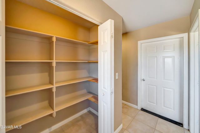 9011 Viburnum Avenue, California City, CA 93505