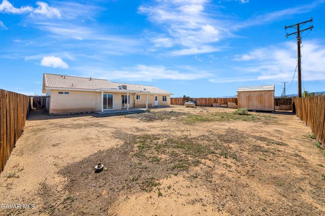 9011 Viburnum Avenue, California City, CA 93505