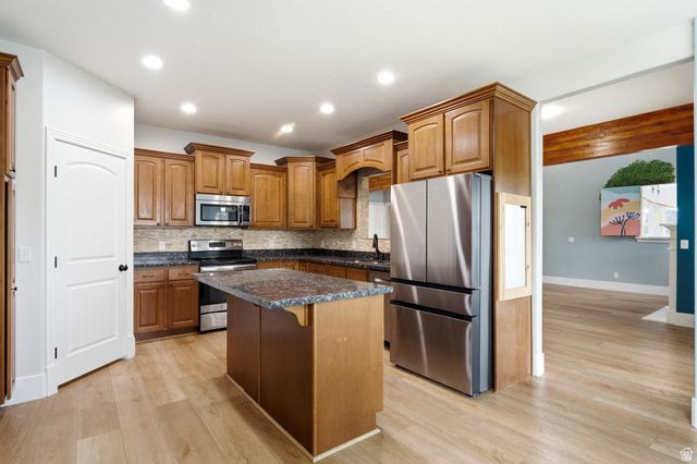 1662 S COUNTRY LN, Lehi, UT 84043