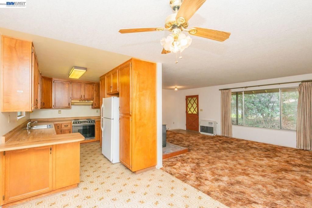 Image 10 of property listing at 376 376 Mountain View Dr., Lewiston, CA 96052