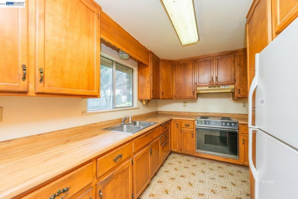 Image 11 of property listing at 376 376 Mountain View Dr., Lewiston, CA 96052