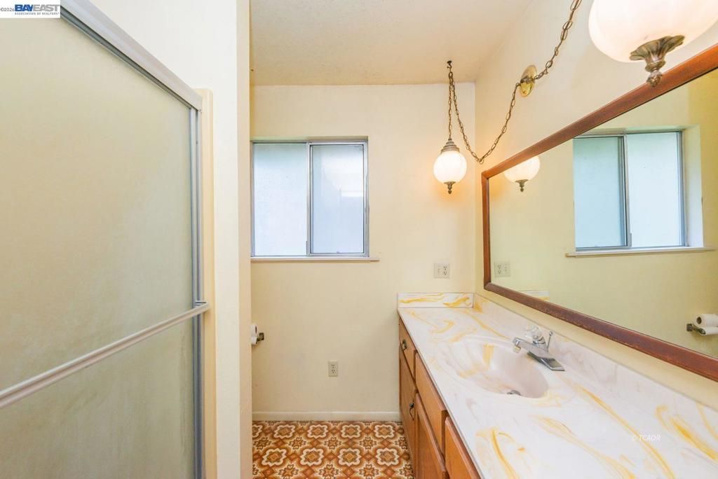 Image 18 of property listing at 376 376 Mountain View Dr., Lewiston, CA 96052