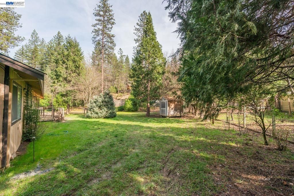 Image 31 of property listing at 376 376 Mountain View Dr., Lewiston, CA 96052