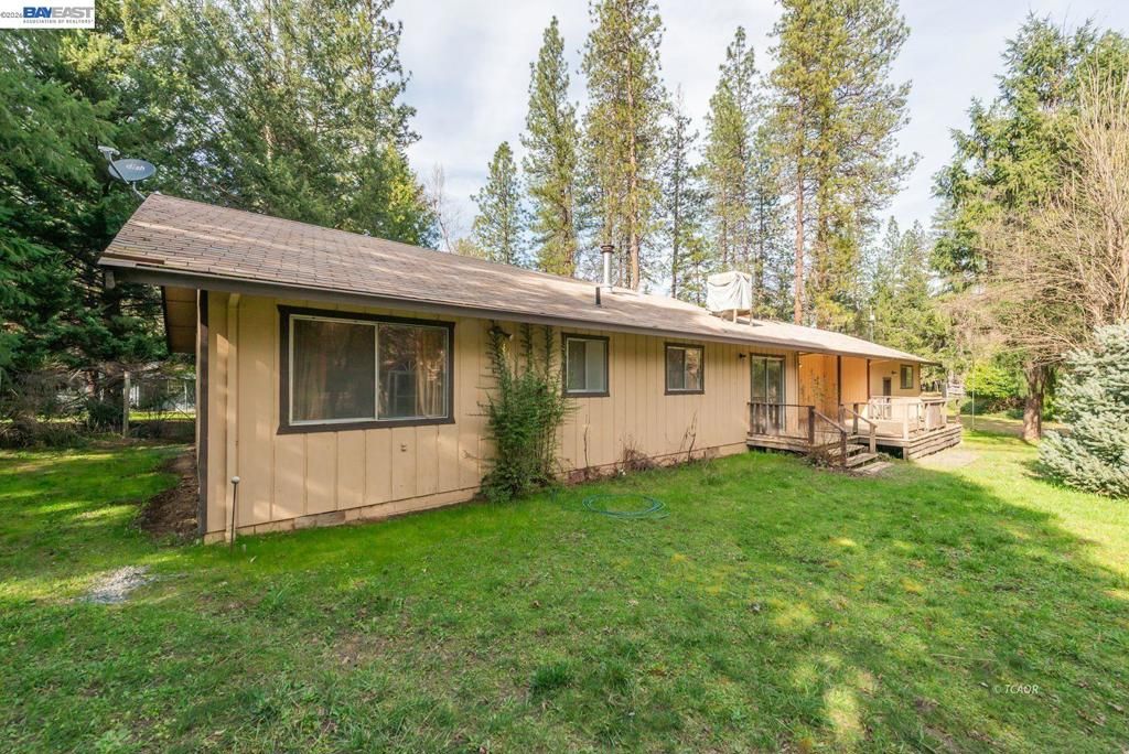 Image 32 of property listing at 376 376 Mountain View Dr., Lewiston, CA 96052