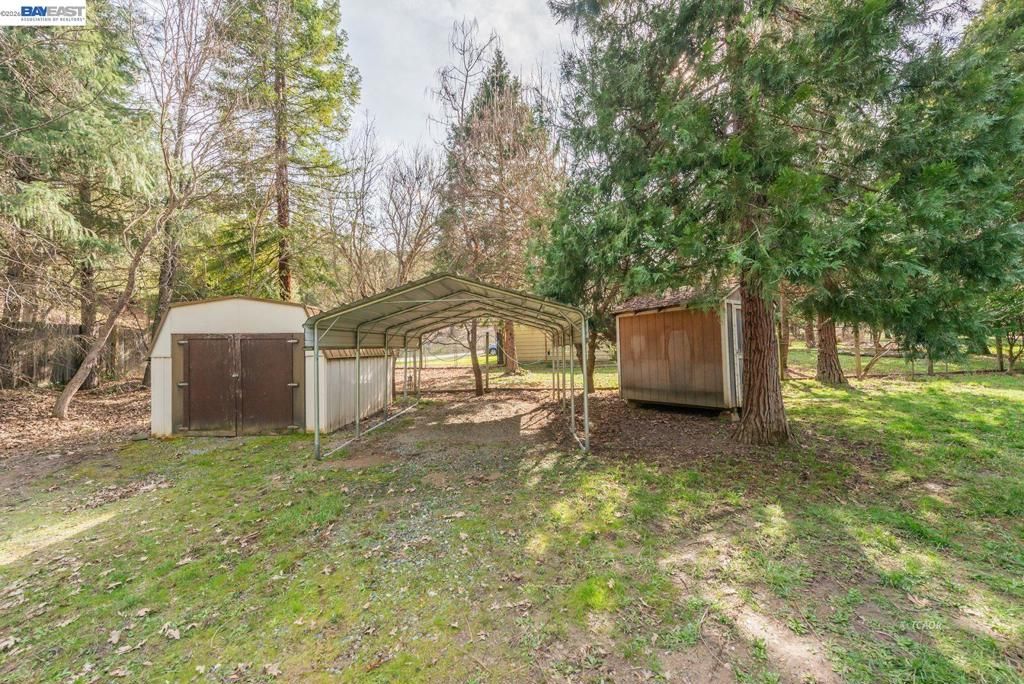 Image 34 of property listing at 376 376 Mountain View Dr., Lewiston, CA 96052